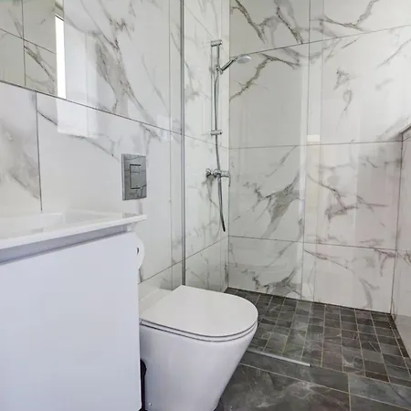 Manta Chrysos - Brand New Luxury 3 Bedroom Vila