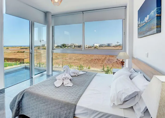 Manta Chrysos - Brand New Luxury 3 Bedroom Vila *