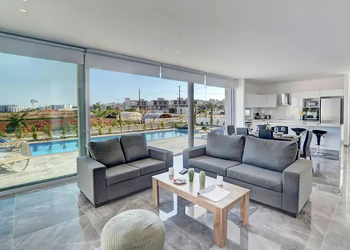 Vila Manta Chrysos - Brand New Luxury 3 Bedroom *